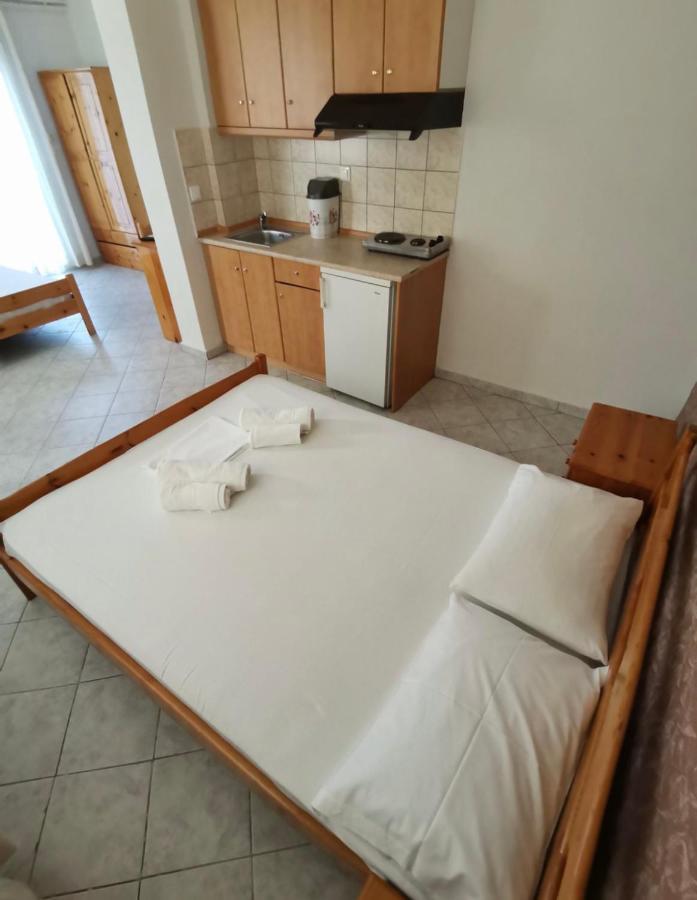 Helios Apartments Ліменарія Екстер'єр фото